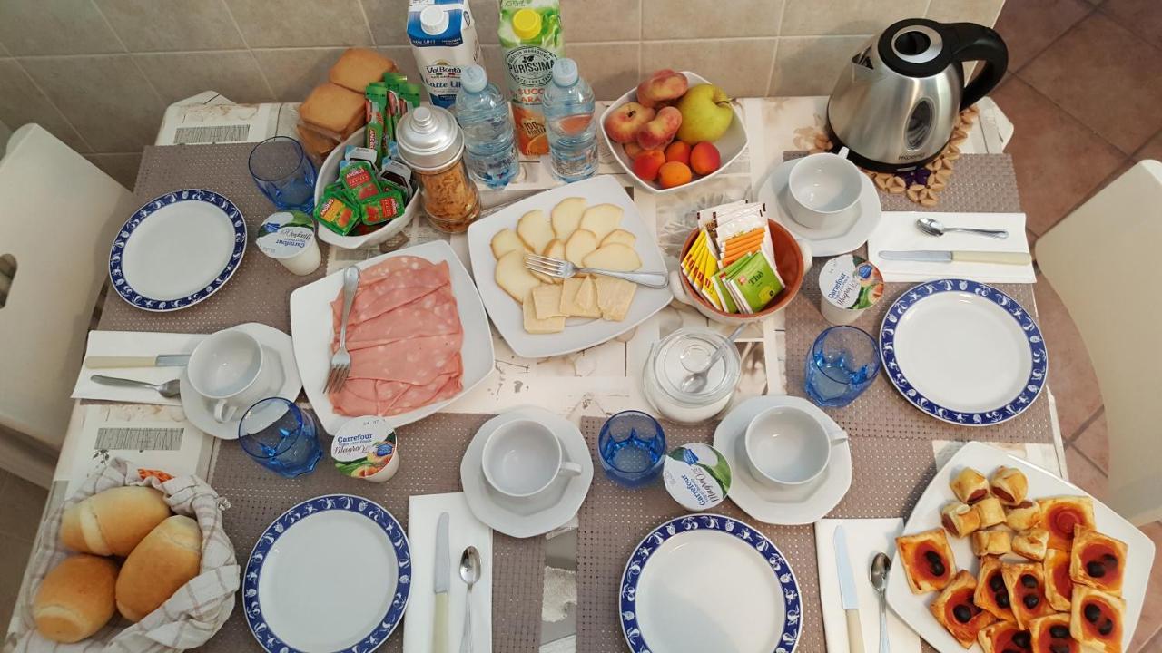 Bed and Breakfast La Taverna Di Tony Montalto Dora Exterior foto