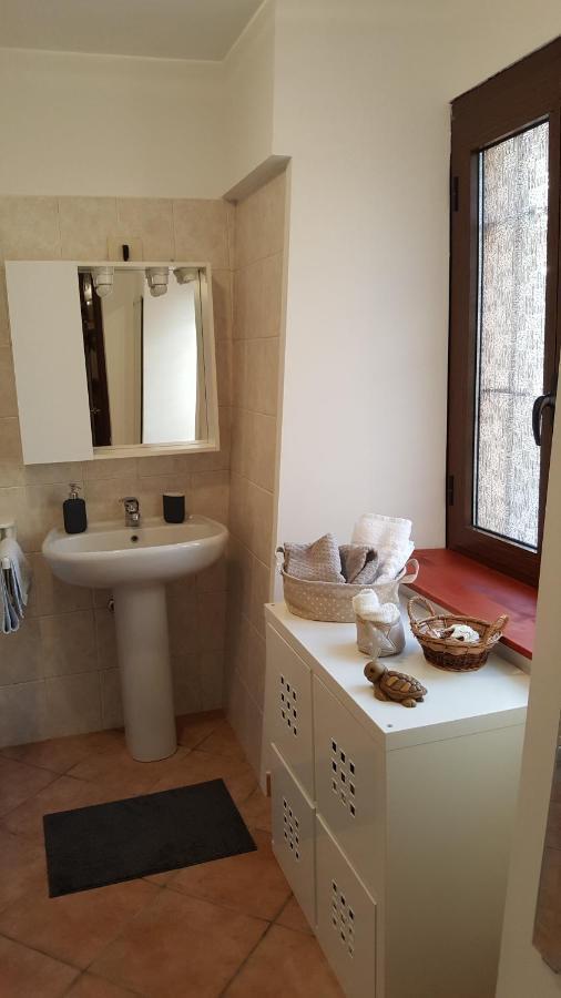 Bed and Breakfast La Taverna Di Tony Montalto Dora Exterior foto